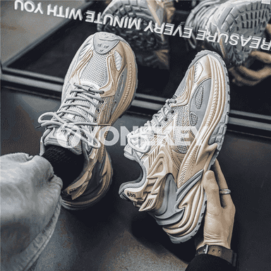 Oglanlar üçin niýetlenen sport krasowka