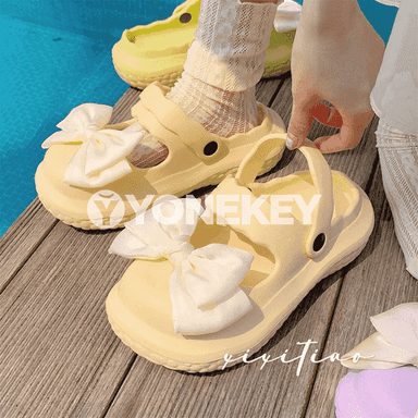 Gelin-gyzlar üçin öňi ýapyk şypbyklar