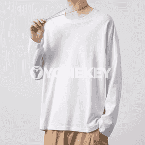 Oglanlar üçin uzyn ýeňli futbolka